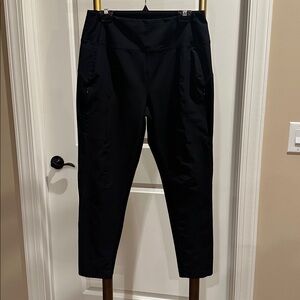 Avalanche Black workout pants 
Size large